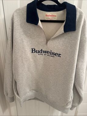 Budweiser Light Gray Quarter-Zip Sweatshirt with Navy Collar